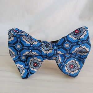 VTG Superba Groovy Bow Tie Blue White Atomic Necktie Adjustable Retro Large 4"